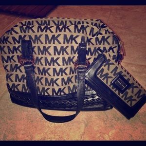 Michael Kors Purse And Wallet